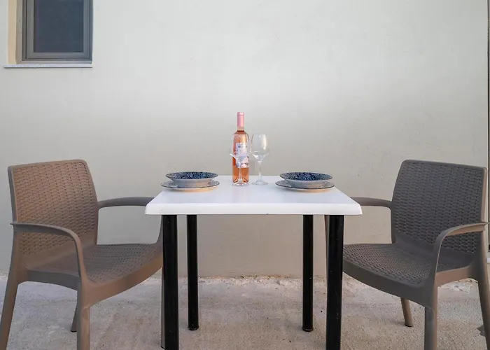 Paradisi Sea Escape Near The *